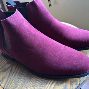 Men's Maroon Chukka Boots